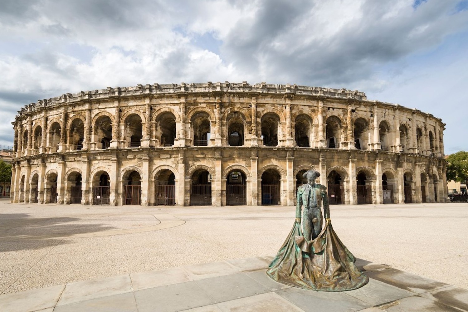 Article Envies de France sur Nîmes